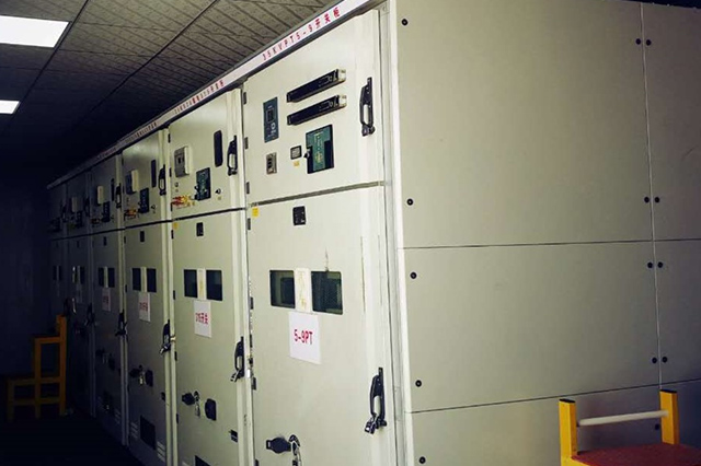 Secondary equipment compartment